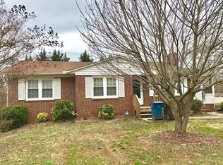 421 E Hemlock St, Yadkinville, NC 27055