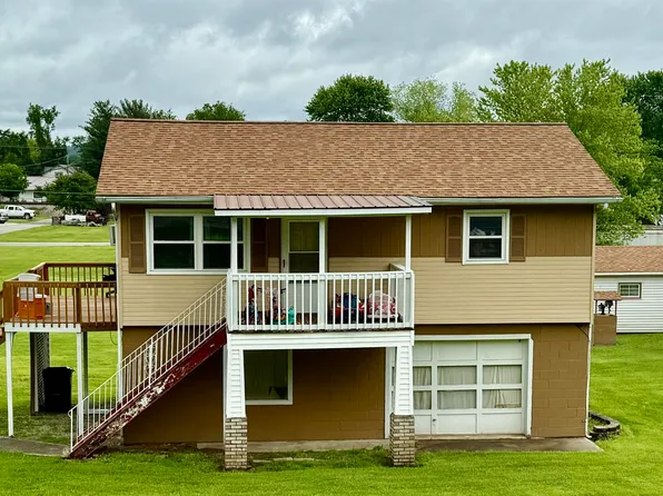311 Elm St, Greenup, KY 41144