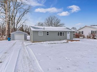 217 N Maple St, Vernon, MI 48476