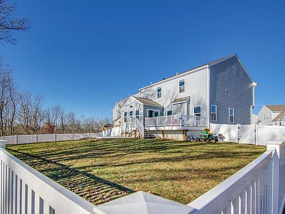 2nd image of 217 Horse Shoe Dr