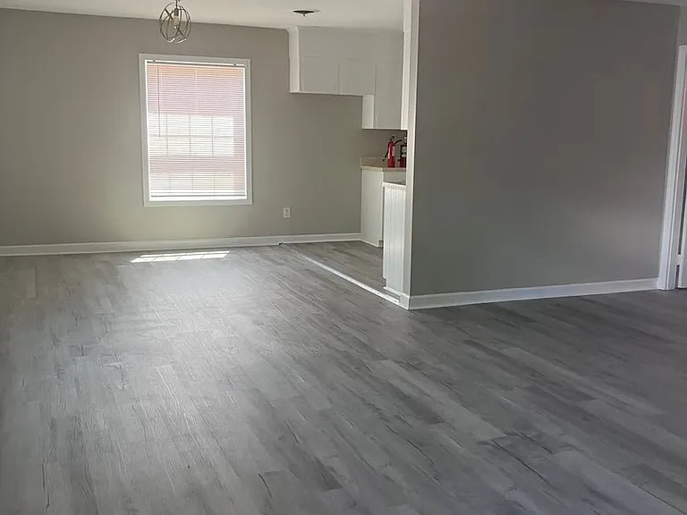 2063 Vineville Ave — Photo 10