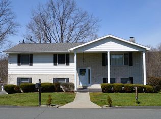 4 Giardina Dr, Archbald, PA 18403