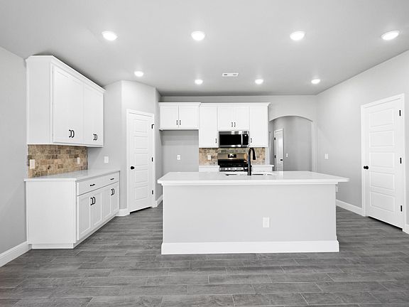 5th image of 349 Swaden Ln