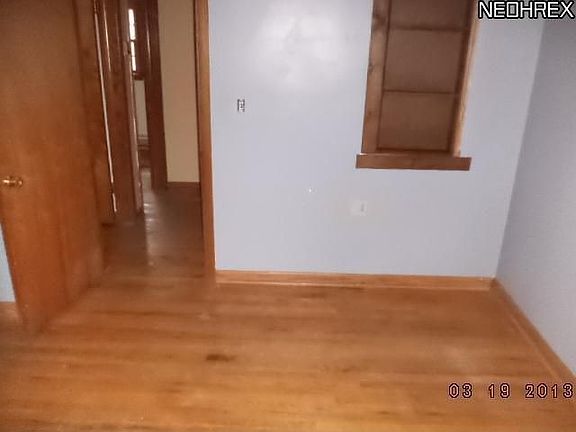 5th image of 7060 Kral Dr
