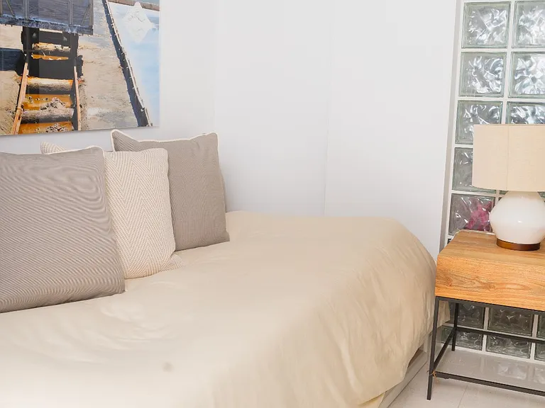 881 Ocean Dr #18H — Photo 8