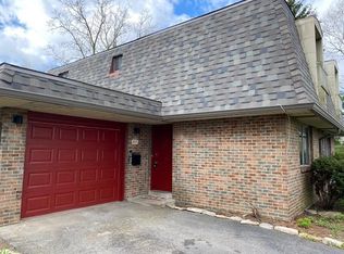 823 Garden Rd, Columbus, OH 43224