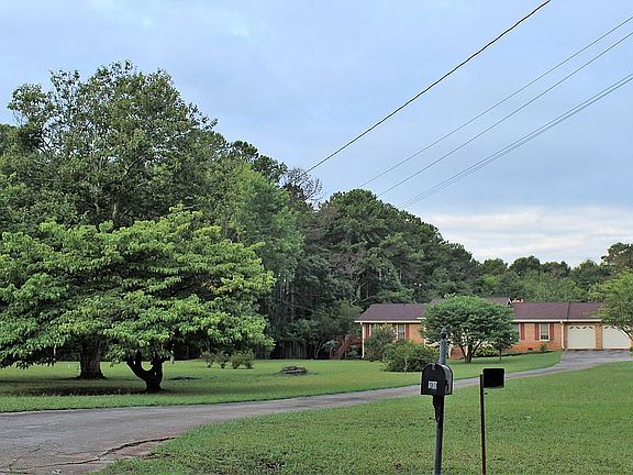 front yard from driveway 