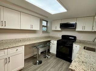 31A Dwight St #1B, Brookline, MA 02446