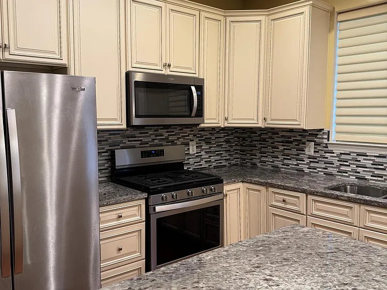 13097 Park Crescent Cir — Photo 3
