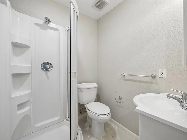 14201 Misty Meadow Ln — Photo 27