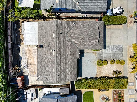 4th image of 990 Pocatello Ave