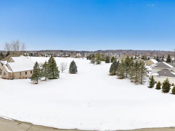 Windemer Ln #226, Oneida, WI 54155