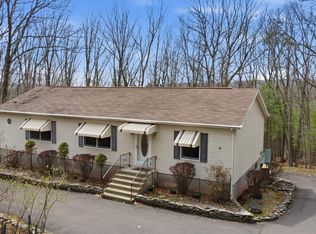 103 Westwood Ln, Hawley, PA 18428