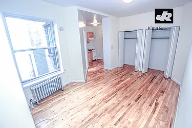 Rented by Jonis Realty