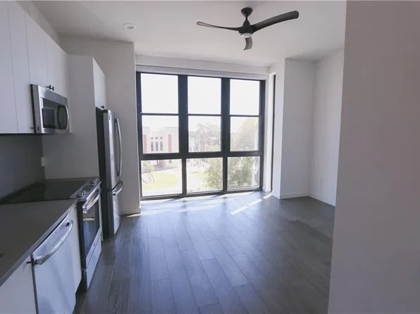 800 Embassy Dr, Austin, TX