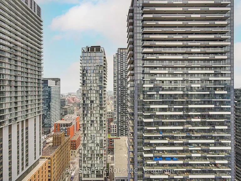 290 Adelaide St W #3002 — Photo 32