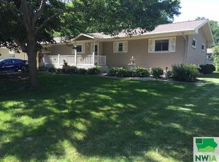 301 W 9th St, Alta, IA 51002