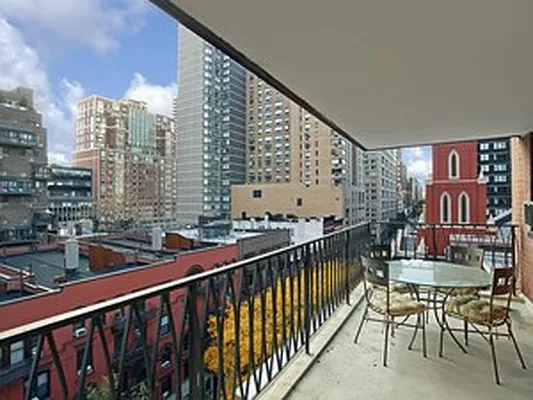 Sold by Corcoran | media 13