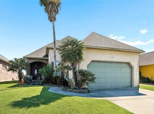 1466 Royal Palm Dr, Slidell, LA 70458