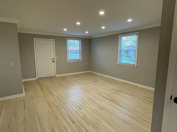 2nd image of 1257 2nd Ave S