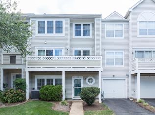 5115 Castle Harbor Way #90, Centreville, VA 20120
