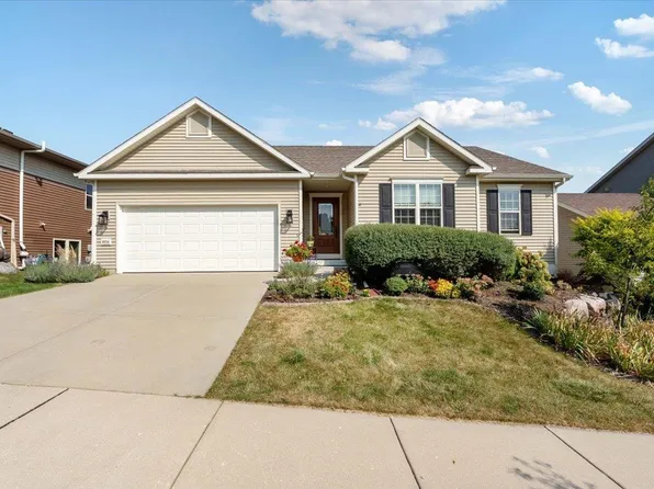 8914 Hollybush Ln, Verona, WI 53593