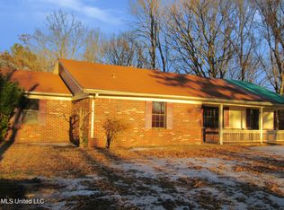 475 Truslow Rd, Sarah, MS 38665