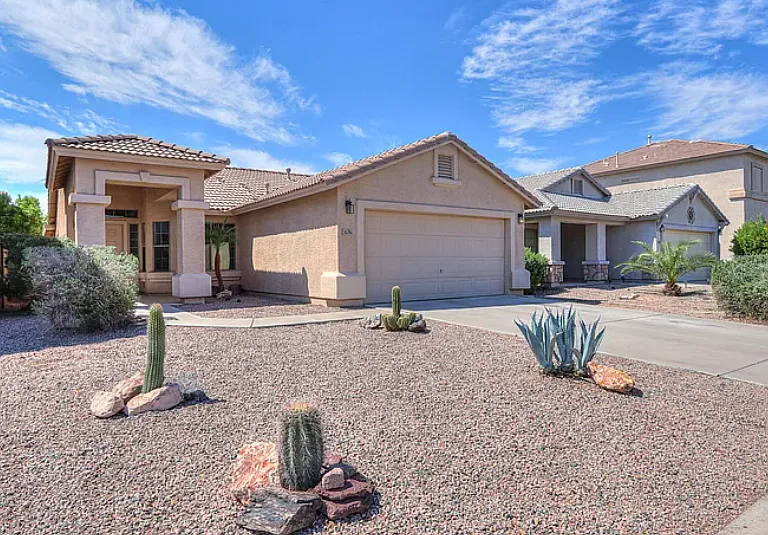 44795 W Sandhill Rd — Photo 1