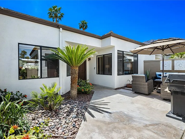 54137 Oak Hl — Photo 10