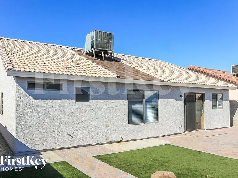 11243 W Diana Ave — Photo 15