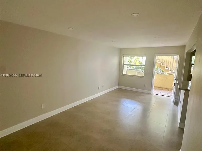 5839 SW 74th Ter #104 — Photo 10