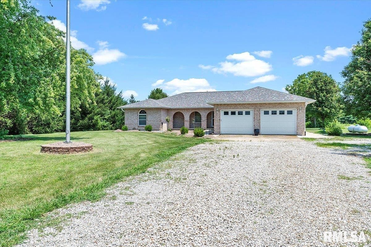 8104 Cardinal Hill Rd, Rochester, IL 62563 Zillow