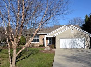 W153N10390 Roger Dr, Germantown, WI 53022