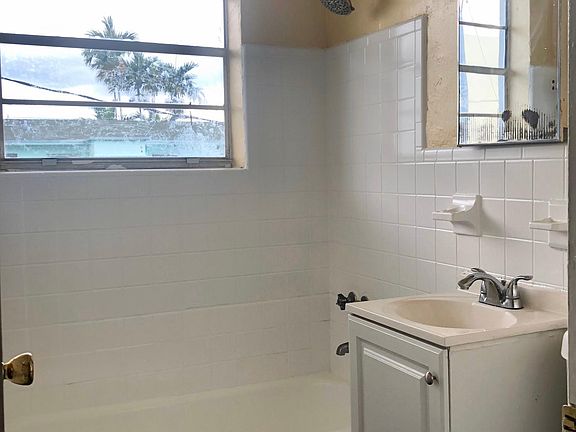 5th image of 1245 NW 58th St APT 11