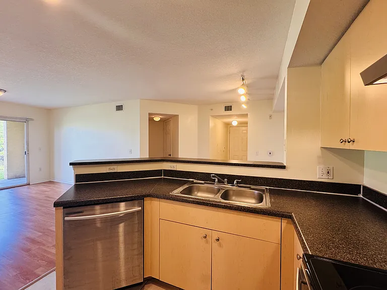 4171 San Marino Blvd — Photo 25