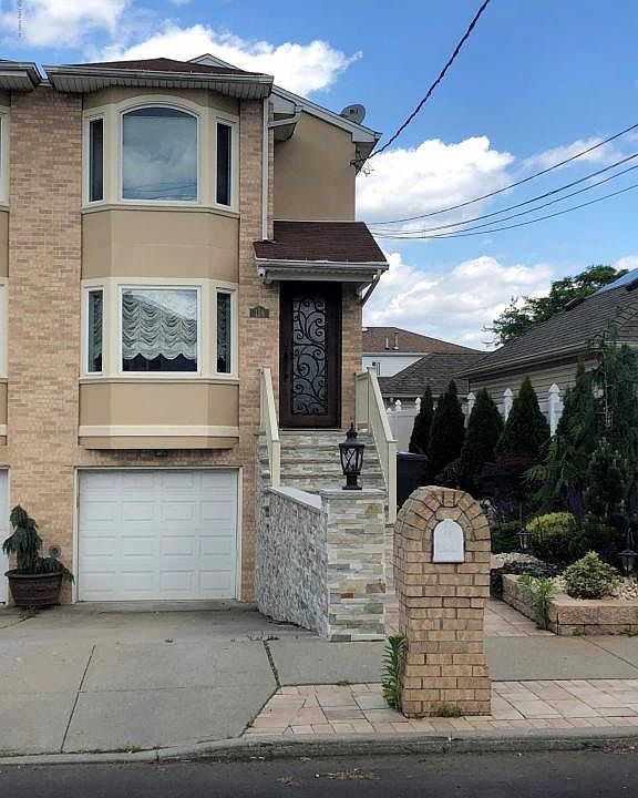 1st image of 159 Sommer Ave