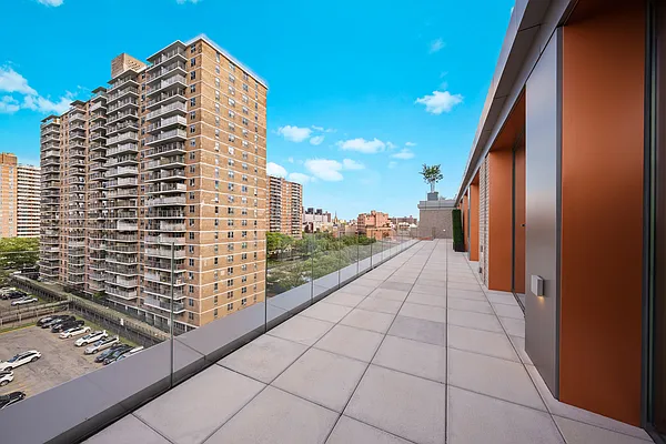 Rented by Nooklyn NYC LLC | media 18