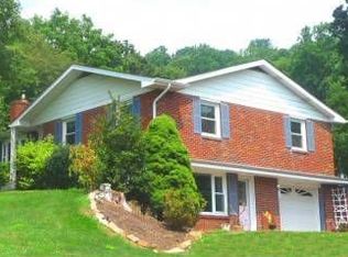 34 Little Philadelphia Rd, Washington, NJ 07882