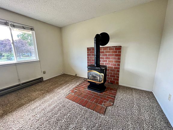 5th image of 1707 College Pl