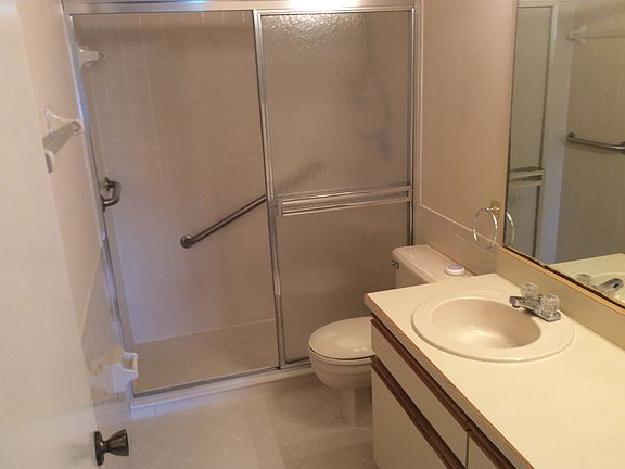 2nd image of 33 Kings Colony Ct