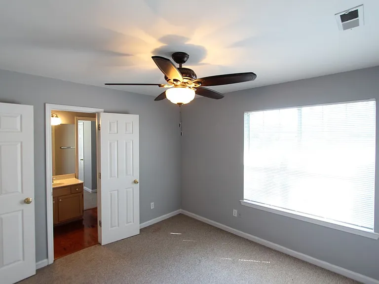 2813 Bridlewood Ter — Photo 23