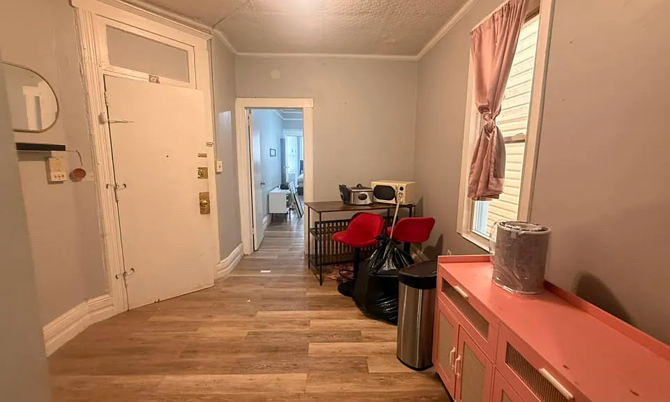 571 Westside Ave #3