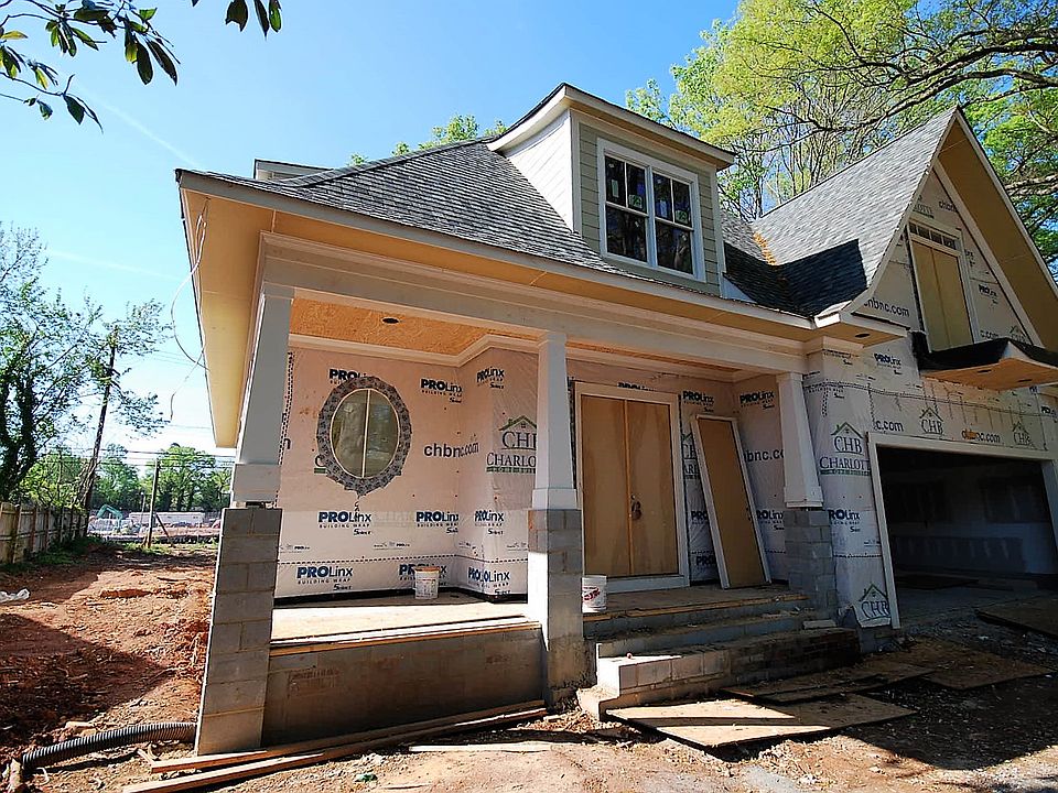 2nd image of 1408 Montford Dr