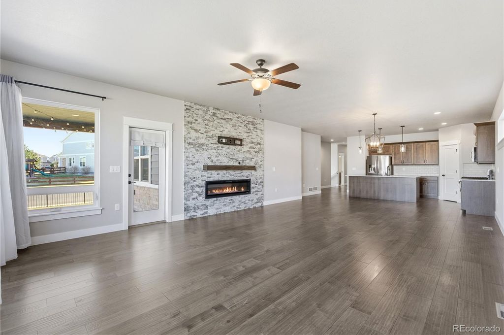 1908 Tidewater Lane