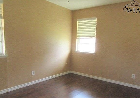 5th image of 4704 Devonshire Dr