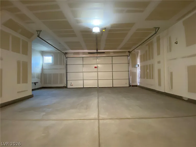 2608 Morning Moon St — Photo 31