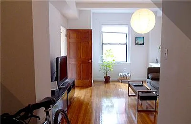 Rented by R New York | media 9
