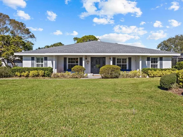 19 Meadowlake Ct, Winter Haven, FL 33884