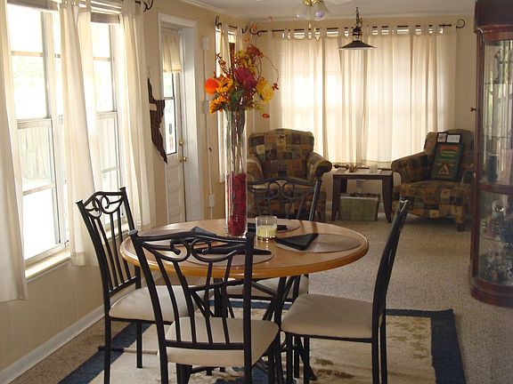 Sun Room/Dining Room