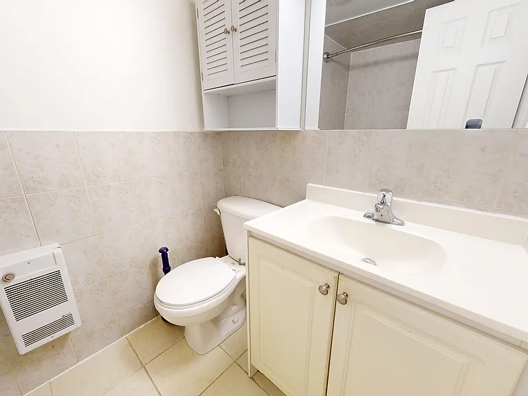 775 Ossington Ave — Photo 10